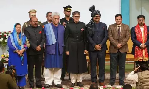 जम्मू-कश्मीर के उपराज्यपाल ने उमर मंत्रिमंडल के मंत्रियों को विभाग आवंटित किए