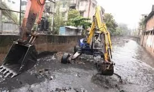 Chennai rains: नालियाँ जाम, नागरिक लापरवाही का संकट