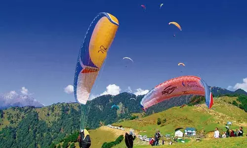 Himachal: पैराग्लाइडिंग स्थल पर बुनियादी सुविधाएं नहीं Himachal: पैराग्लाइडिंग स्थल पर बुनियादी सुविधाएं नहीं