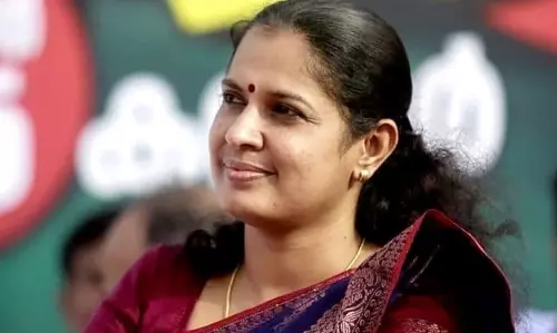 KERALA : भ्रष्टाचार की रचनात्मक आलोचना सीपीएम ने पीपी दिव्या का बचाव किया KERALA : भ्रष्टाचार की रचनात्मक आलोचना सीपीएम ने पीपी दिव्या का बचाव किया