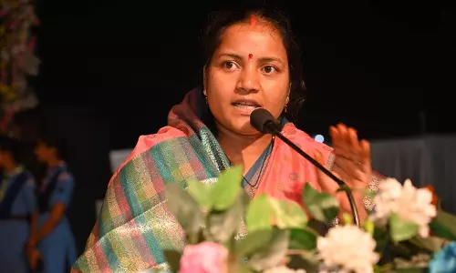 स्वदेशी मेला का उद्देश्य देश को आर्थिक रूप से मजबूत बनाना : मंत्री लक्ष्मी राजवाड़े स्वदेशी मेला का उद्देश्य देश को आर्थिक रूप से मजबूत बनाना : मंत्री लक्ष्मी राजवाड़े