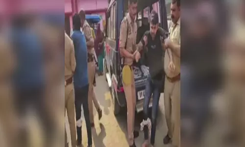 बहराइच हिंसा: न्यायिक हिरासत में भेजे गए सभी आरोपी बहराइच हिंसा: न्यायिक हिरासत में भेजे गए सभी आरोपी