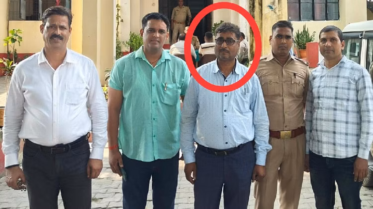 Ballia: EOW ने ADO पंचायत अरुण कुमार सिंह को गिरफ्तार किया
