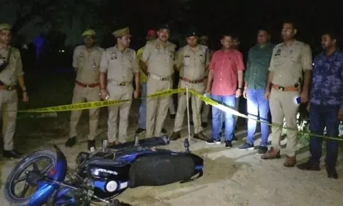 Mathura: शातिर अपराधी का पुलिस ने किया एनकाउंटर, दोनों पैरों में लगी गोली