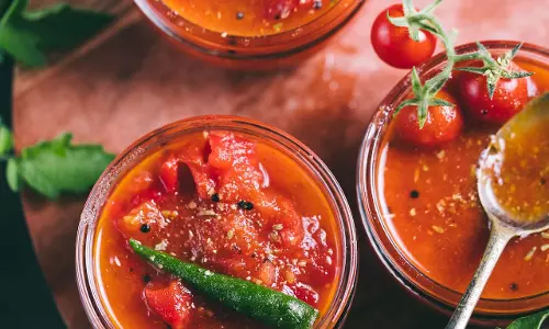 Tomato और खजूर की चटनी Tomato और खजूर की चटनी