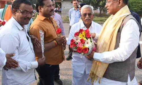 मुख्यमंत्री विष्णुदेव साय भिलाई 3 पहुंचे, क्षेत्रीय उद्यमी सम्मेलन 2024 LIVE मुख्यमंत्री विष्णुदेव साय भिलाई 3 पहुंचे, क्षेत्रीय उद्यमी सम्मेलन 2024 LIVE
