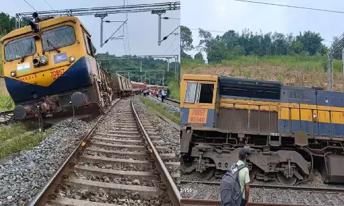 Assam के दीमा हसाओ में अगरतला एक्सप्रेस के पटरी से उतरने के बाद रेल सेवाएं बाधित