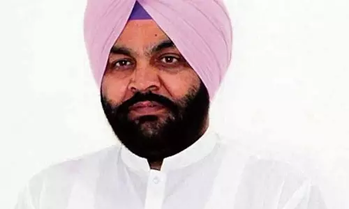 औजला ने SAD के वल्टोहा के खिलाफ जत्थेदार के आरोपों की जांच की मांग की औजला ने SAD के वल्टोहा के खिलाफ जत्थेदार के आरोपों की जांच की मांग की