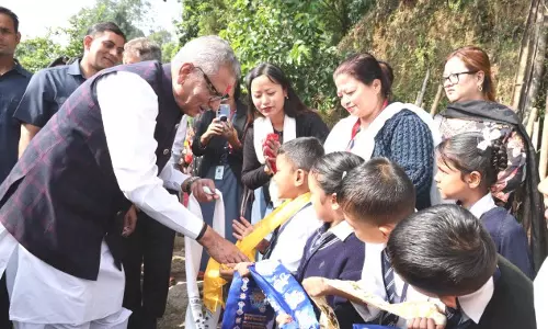 Sikkim : राज्यपाल पाकयोंग जिले के दो दिवसीय दौरे पर Sikkim : राज्यपाल पाकयोंग जिले के दो दिवसीय दौरे पर
