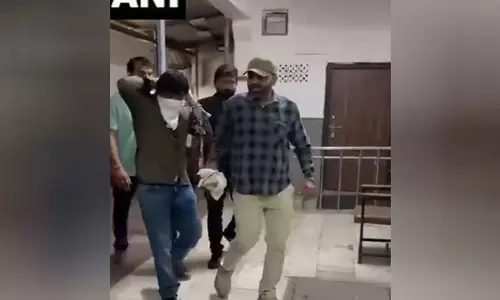 Delhi Court ने नांगलोई के जबरन वसूली मामले में दीपक बॉक्सर को न्यायिक हिरासत में भेजा Delhi Court ने नांगलोई के जबरन वसूली मामले में दीपक बॉक्सर को न्यायिक हिरासत में भेजा