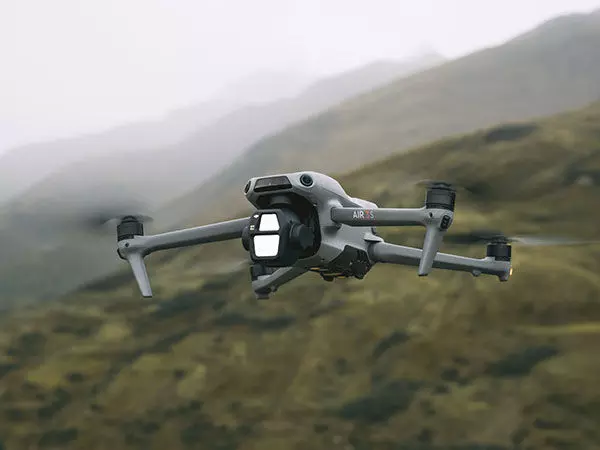 DJI ने चीनी सैन्य संबंधों के पदनाम को लेकर अमेरिकी रक्षा विभाग पर मुकदमा दायर किया