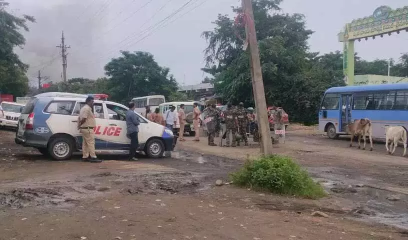 Adilabad, निर्मल, कागजनगर कस्बे सांप्रदायिक संघर्ष के गवाह