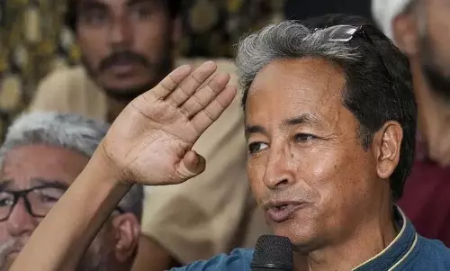 Wangchuk ने लोगों से उपभोक्तावाद के खिलाफ उपवास में शामिल होने का आग्रह किया Wangchuk ने लोगों से उपभोक्तावाद के खिलाफ उपवास में शामिल होने का आग्रह किया
