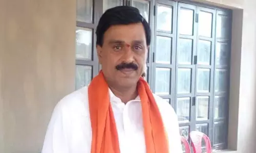 Karnataka: भाजपा विधायक रेड्डी ने भाजपा अभियान को बढ़ावा देने के लिए संदूर में घर किराए पर लिया Karnataka: भाजपा विधायक रेड्डी ने भाजपा अभियान को बढ़ावा देने के लिए संदूर में घर किराए पर लिया