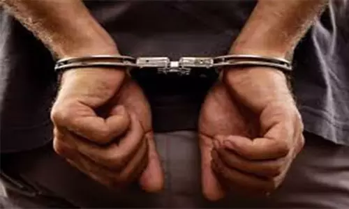 Odisha: हत्या के आरोप में एक व्यक्ति गिरफ्तार Odisha: हत्या के आरोप में एक व्यक्ति गिरफ्तार