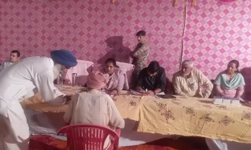 SriGanganagar: गदरखेड़ा रात्रि चौपाल में जिला कलेक्टर ने सुनीं समस्याएं, दिए निस्तारण के निर्देश