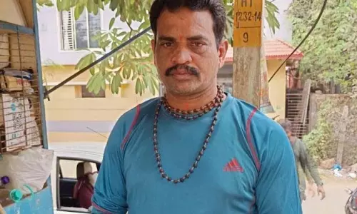 झारपड़ा जेल में कैदी की मौत, परिवार ने लगाया हत्या का आरोप झारपड़ा जेल में कैदी की मौत, परिवार ने लगाया हत्या का आरोप