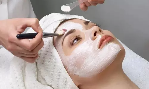 अपनी त्वचा की स्थिति में सुधार के लिए प्रतिदिन घर पर जेल तैयार करे अपनी त्वचा की स्थिति में सुधार के लिए प्रतिदिन घर पर जेल तैयार करे
