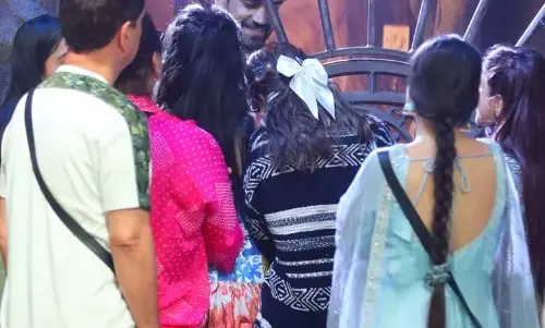 Bigg Boss 18 से पहली महिला प्रतियोगी बाहर हुई Bigg Boss 18 से पहली महिला प्रतियोगी बाहर हुई