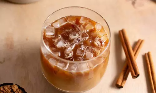 Dirty Chai रेसिपी का तरीका जानिए Dirty Chai रेसिपी का तरीका जानिए