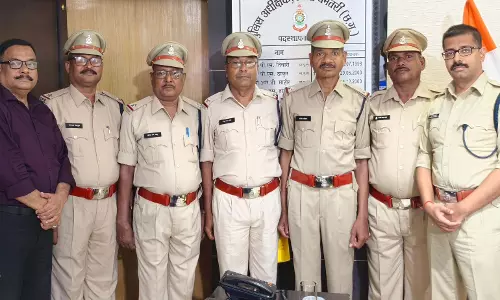 धमतरी के 6 प्रधान आरक्षक बने सहा उप निरीक्षक, एसपी ने पदोन्नति की दी बधाई धमतरी के 6 प्रधान आरक्षक बने सहा उप निरीक्षक, एसपी ने पदोन्नति की दी बधाई