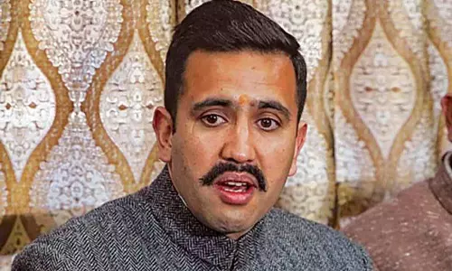 Mandi MC कर्मचारी संगठन ने लोक निर्माण मंत्री से मुलाकात की Mandi MC कर्मचारी संगठन ने लोक निर्माण मंत्री से मुलाकात की