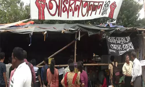 Kolkata: जूनियर डॉक्टरों की भूख हड़ताल जारी, 324 घंटे से अधिक समय