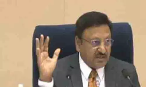 चुनाव आयोग ने झारखंड के कार्यवाहक DGP को तत्काल प्रभाव से हटाने का आदेश दिया चुनाव आयोग ने झारखंड के कार्यवाहक DGP को तत्काल प्रभाव से हटाने का आदेश दिया