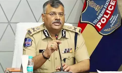 तेलंगाना ग्रुप-1 की परीक्षा रोकी तो कोई कार्रवाई नहीं होगी: DGP Warns तेलंगाना ग्रुप-1 की परीक्षा रोकी तो कोई कार्रवाई नहीं होगी: DGP Warns