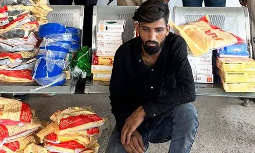 रायपुर में इलेक्ट्रीक गोदाम में चोरी, केबल बंडल के साथ चोर गिरफ्तार रायपुर में इलेक्ट्रीक गोदाम में चोरी, केबल बंडल के साथ चोर गिरफ्तार