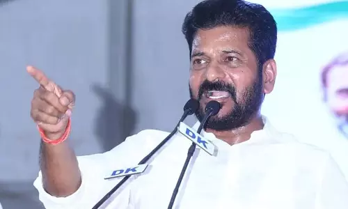 जिनके पास परमिट है, उन्हें हाइड्रा से डरने की जरूरत नहीं: Revanth Reddy जिनके पास परमिट है, उन्हें हाइड्रा से डरने की जरूरत नहीं: Revanth Reddy