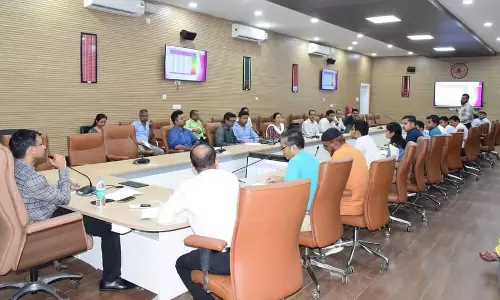 Assam : कछार प्रशासन ने जिला कर्मचारियों और स्टाफ को आईडी पास लेने के निर्देश Assam : कछार प्रशासन ने जिला कर्मचारियों और स्टाफ को आईडी पास लेने के निर्देश
