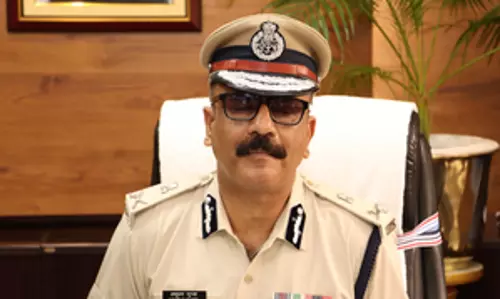 चुनाव आयोग ने DGP Anurag Gupta को हटाने का निर्देश दिया चुनाव आयोग ने DGP Anurag Gupta को हटाने का निर्देश दिया