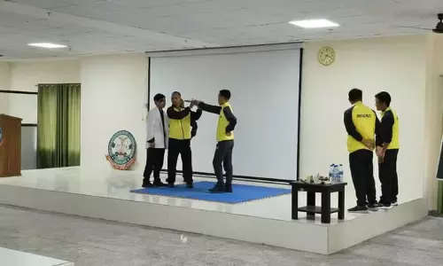 Arunachal पुलिस के साथ मिलकर प्रथम एमबीबीएस छात्रों के लिए