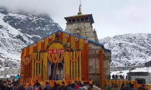 केदारनाथ धाम के कपाट तीन और बद्रीनाथ धाम के कपाट 17 नवंबर को होंगे बंद, उत्तराखंड सरकार का ऐलान केदारनाथ धाम के कपाट तीन और बद्रीनाथ धाम के कपाट 17 नवंबर को होंगे बंद, उत्तराखंड सरकार का ऐलान