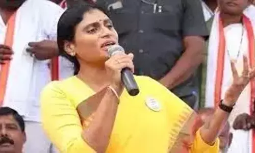Sharmila ने महिलाओं के लिए मुफ्त बस योजना लागू करने की मांग की