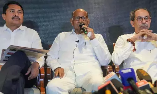 Haryana में मचे कोहराम के बाद महाराष्ट्र में चुनाव की तैयारियां जोरों पर हैं Haryana में मचे कोहराम के बाद महाराष्ट्र में चुनाव की तैयारियां जोरों पर हैं