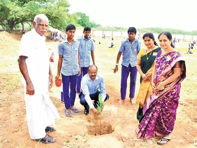 Chennai: स्नातकोत्तर अंग्रेजी शिक्षिका मालती को 100% का अचूक रिकार्ड