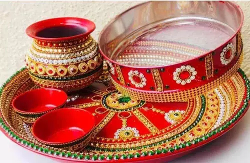 Karva Chauth में क्या भरते हैं करवा में और कैसे पाएं गौरी से सुहाग