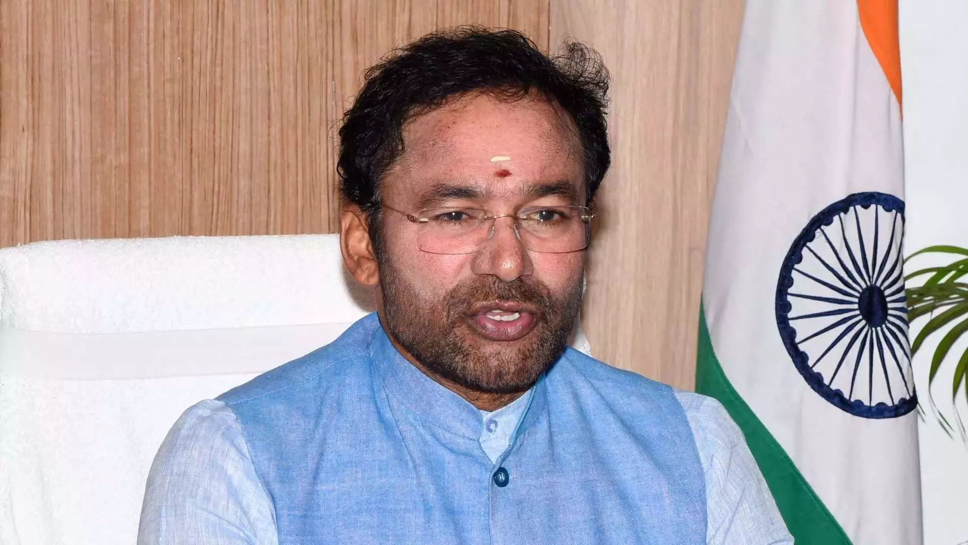 Kishan Reddy ने नव विकसित चेरलापल्ली रेलवे स्टेशन का निरीक्षण किया