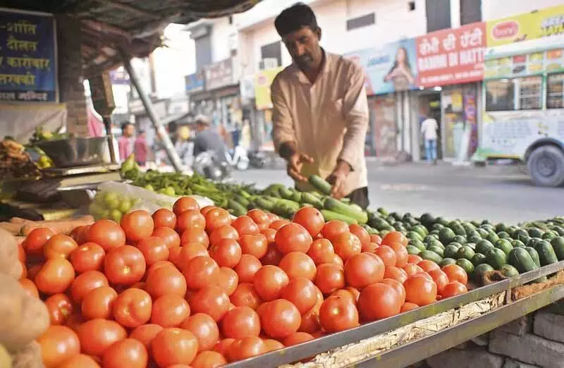 सब्जियों के दाम बढ़े, MLA ने मंडी माफिया और केंद्र की उदासीनता को ठहराया जिम्मेदार