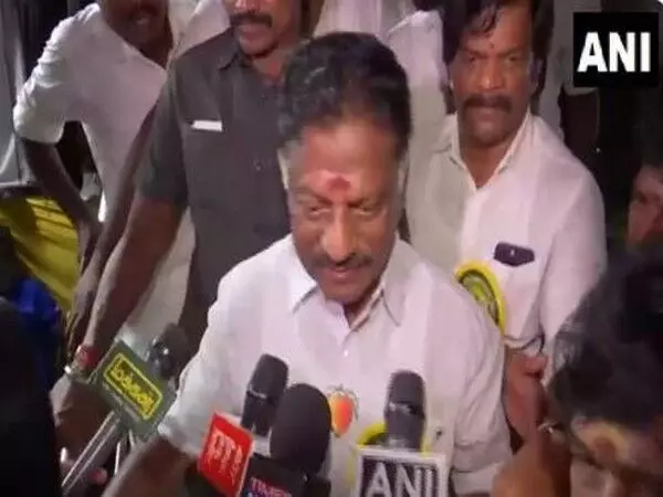 Panneerselvam ने अपने बेटे के अभिनेता विजय की पार्टी में शामिल होने की अटकलों पर कहा, झूठी सूचना