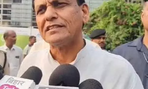 जहरीली शराब बनाने वालों पर कार्रवाई कर रही सरकार : नित्यानंद राय जहरीली शराब बनाने वालों पर कार्रवाई कर रही सरकार : नित्यानंद राय