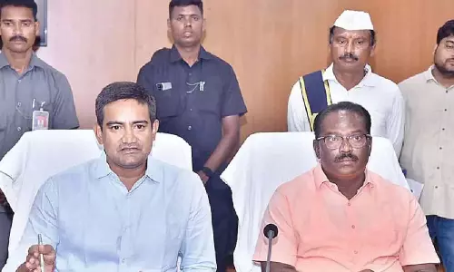 Andhra: मंत्री ने डायरिया पर झूठे प्रचार की निंदा की Andhra: मंत्री ने डायरिया पर झूठे प्रचार की निंदा की