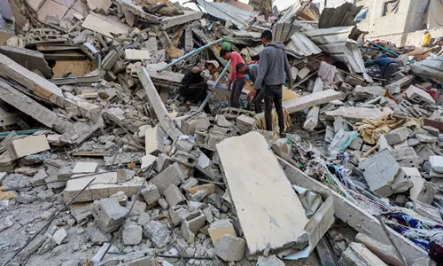 Gaza के बेत लाहिया पर इजरायली हमले में 70 से अधिक लोगों की मौत, IDF ने संख्या को अतिरंजित बताया