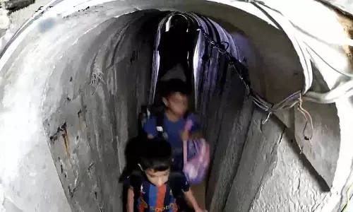 IDF ने 6 अक्टूबर को सुरंग में भागते याह्या सिनवार की क्लिप जारी की IDF ने 6 अक्टूबर को सुरंग में भागते याह्या सिनवार की क्लिप जारी की