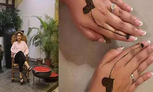 Parineeti Chopra अपने दूसरे करवा चौथ के लिए उत्साहित, मेहंदी लगाकर दिखाईं