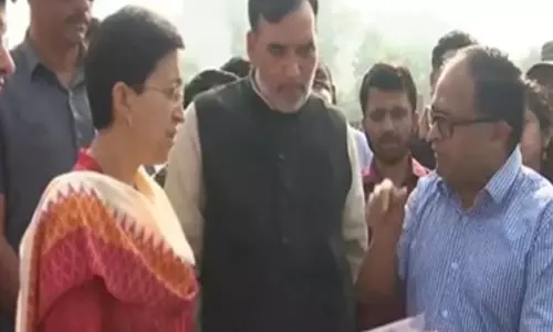 दिल्ली में वायु गुणवत्ता खराब होने का कारण उत्तर प्रदेश से आने वाली बसें हैं: AAP