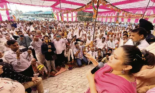 Haryana : अहीर ने आरती के लिए सार्वजनिक उपयोगिता मंत्रालय की मांग की