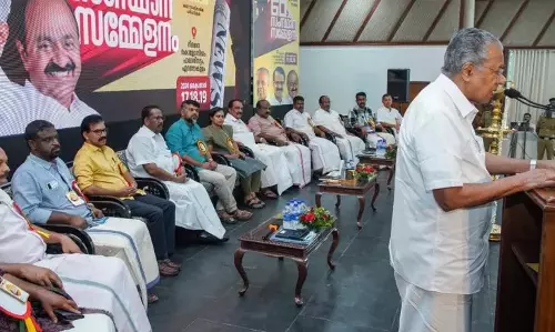 KERALA : न्यायमूर्ति देवन रामचंद्रन ने कहा मीडिया के बिना लोकतंत्र जीवित नहीं रहेगा